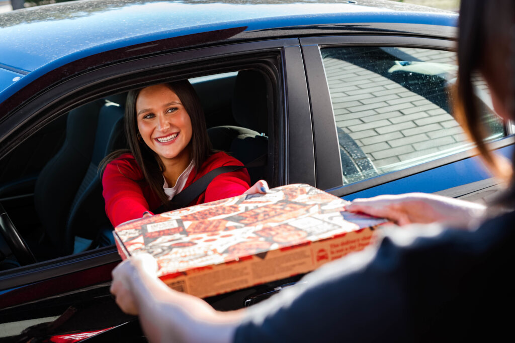 Pizza Hut drive thru